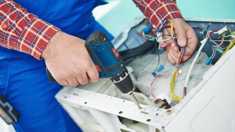 Ferizli Viessmann Viessmann çamaşır makinesi kart tamiri – Su almama arızası orijinal parça ile giderildi. - Teknik servis örneği